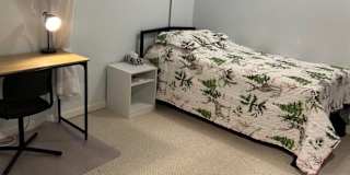 Omer Ramon Esteron's room