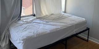 C Y's room