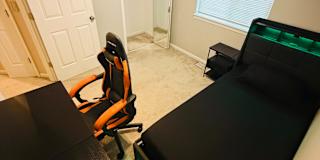 Farzad's room