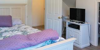Thomas's room