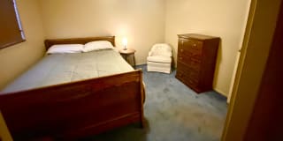 Lee's room