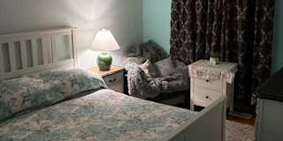 DL's room