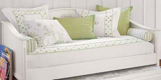 Sylvia OWNER living On Site acceptg ODSP ON Works Retirees Widow Widower Contractor Builder Mason's room