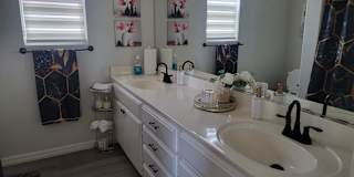 Alen's room