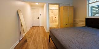 Thao's room