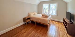 Mustafa's room