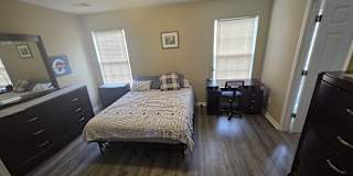 Ken's room