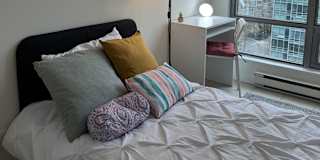 Van House's room