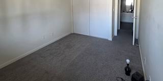 JOHNATAN  OROXKO's room