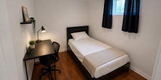 Jair's room