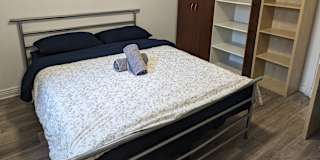 LEI XU's room