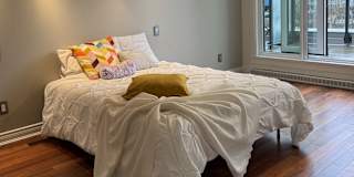 Van House's room