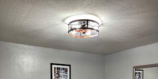 Heartfelt Chosen Solutions's room