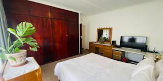 Tee's room