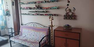 makarand's room