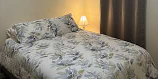 Tom's room