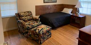 Mac's room