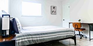 Gal's room