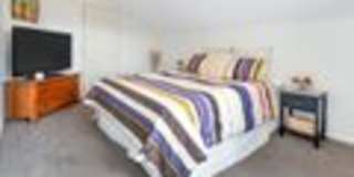 Laks's room