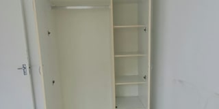 Dee's room