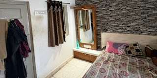 Deep Goraniya's room