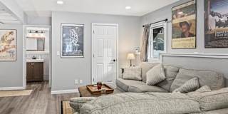 Leslie's room