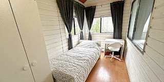 Shirin's room