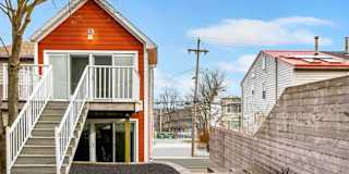 JDE Property Management Inc.'s room