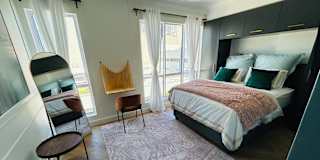 Vernon's room