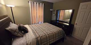 Thomas's room
