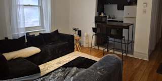 Larissa C's room