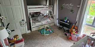 Caroline's room