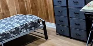 NAHID NASHIMA's room