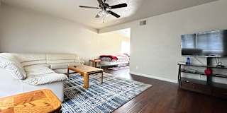 Anoop Gupta's room
