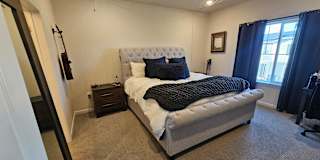 kenny's room