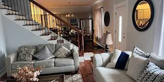 Alcove Rooms's room