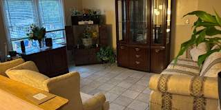 Alcove Rooms's room
