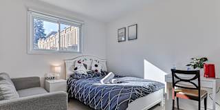 Jenny's room