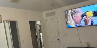 Andrés's room