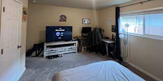 Sara's room
