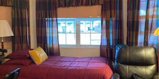 Deon's room