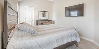 Dami's room