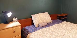 Lien's room