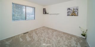 Hong Nguyen's room