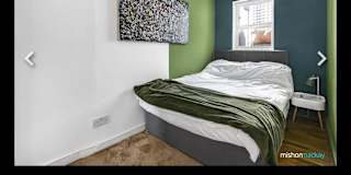 Selina's room
