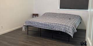Andrés's room
