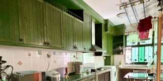 Nastro's room