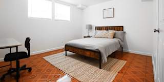Mihe's room