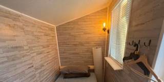 Julia Va's room