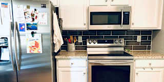 Alcove Rooms's room